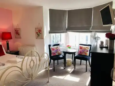 Grand Pier Guest House - 43