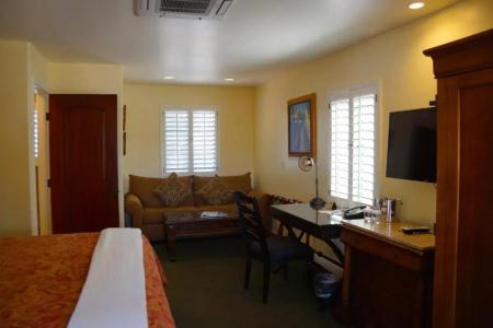 Castillo Inn at the Beach - 38