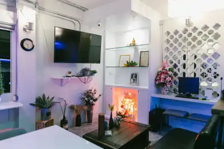 Diff Hostel - 1