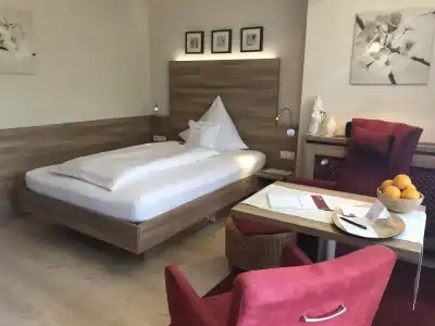 ApartChristine - 82