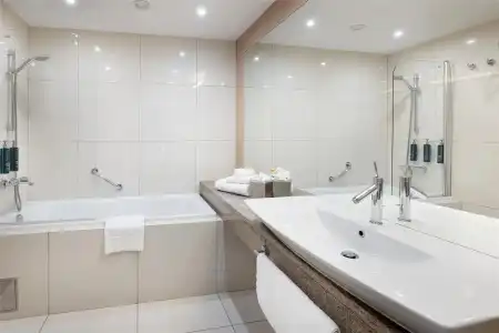 DoubleTree by Hilton Kosice - 47