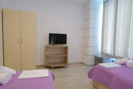 Oceanic Overview Suites - 98