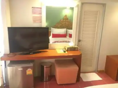 Wild Orchid Villa Bangkok - 4