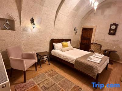 Heritage Cave Inn - 95