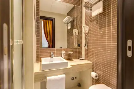 Everest Inn Rome - 7