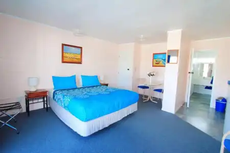 Golden Glow Motel - 22