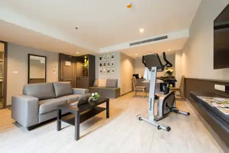 Courtyard by Marriott Bangkok Sukhumvit 20 - 26