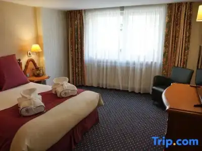 Hôtel Mercure - 99