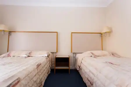 Sleepwell Motel - 32