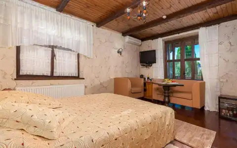 Chateau Vartely - 9