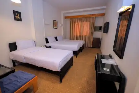 Cleopatra Aswan - 37