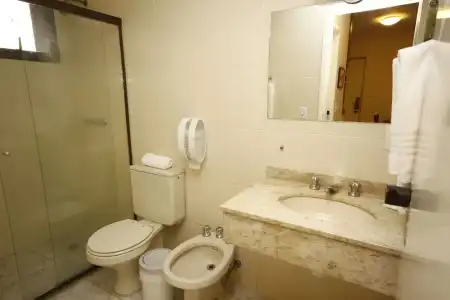 London Class Suites - 54