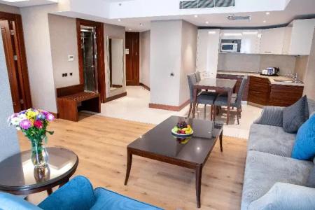 Grand Aras & Suites - 77