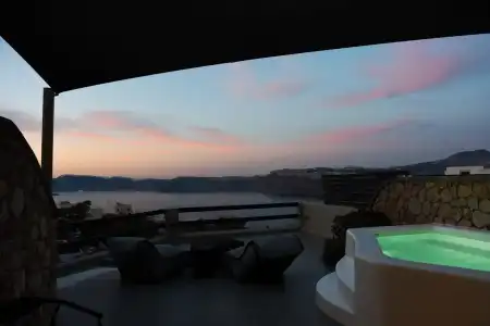 Black Diamond Suites - Adults Only - 46
