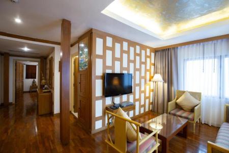 The Tarntawan Surawong - 83