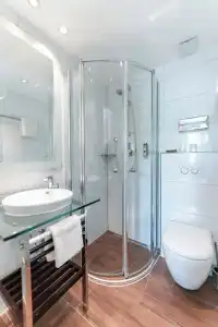 Boutique-Bayerischer Hof - 16