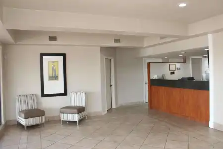 SureStay by Best Western Laredo - 9