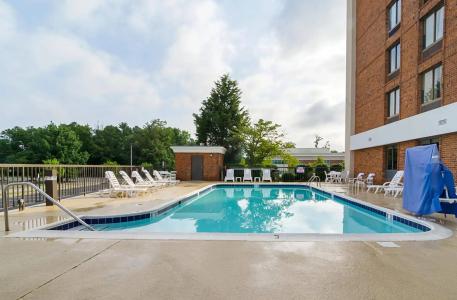 Holiday Inn & Suites RICHMOND - WEST END by IHG - 15