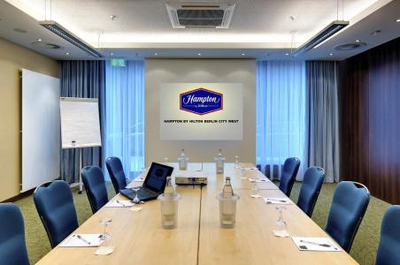 Hampton by Hilton Berlin City West - 12