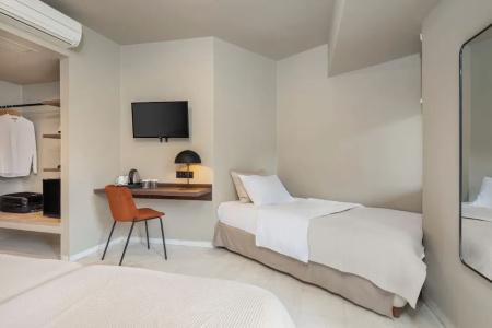 Hotel - 118