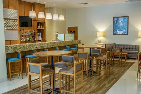 Hampton Inn by Hilton Guadalajara/Expo - 48