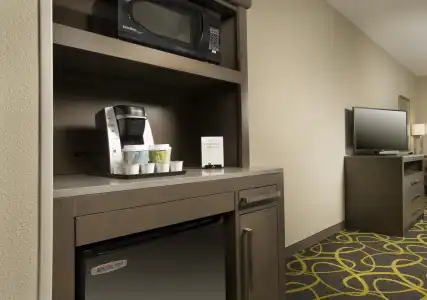 Hilton Garden Inn College Station - 30
