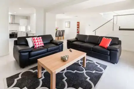 Wallsend Executive Apartments - 7