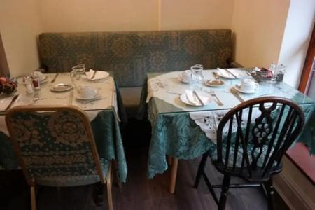 Acorn Guest House - 14