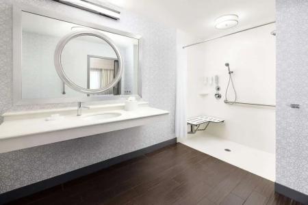 Hampton Inn & Suites Napa - 37