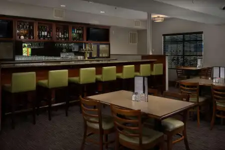 Country Inn & Suites by Radisson, Portland International Airport, OR - 19