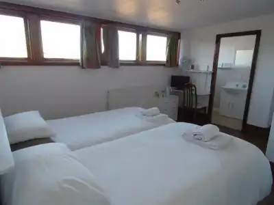 Breeze Guest House - 4