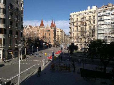 Ally's Guest House Barcelona B&B - 58