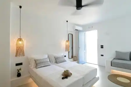Ios Art Studios & Luxury Apartments - 26