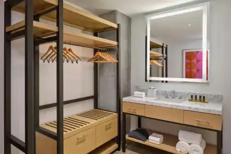 Canopy by Hilton Austin Downtown - 68