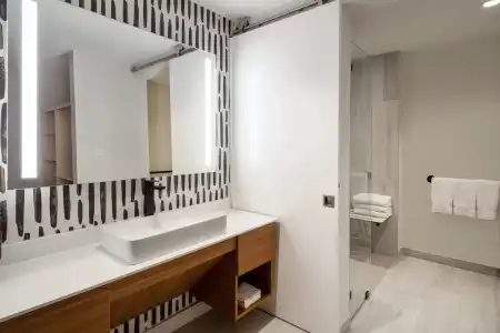Atwell Suites Miami Brickell by IHG - 9
