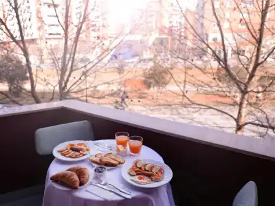 Oda Tirana - 58