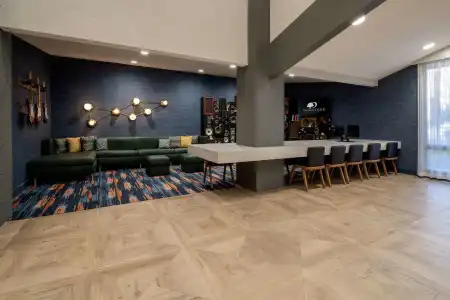 DoubleTree by Hilton Bakersfield - 23