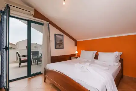 Villa Royal Apartments - 39