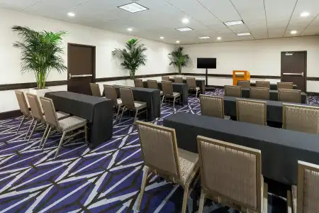 Sheraton Grand Los Angeles - 41