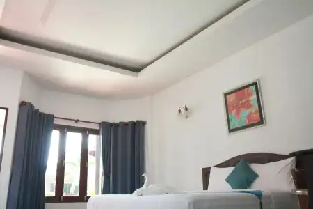 Waterside Resort - 4