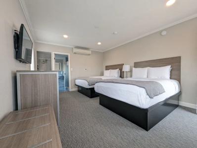 Ocean Park Inn - 65