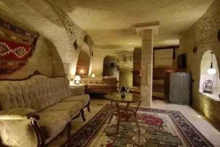 Kayatas Cave Suites - 40