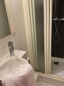 Kyriad Quimper Sud - 79