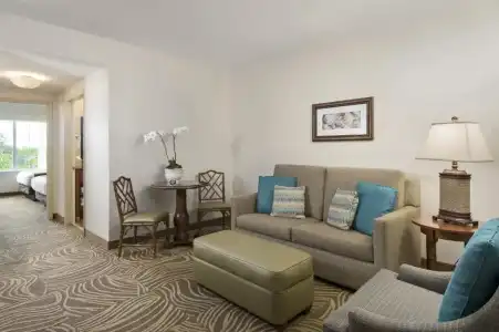 DoubleTree Suites by Hilton Naples - 211