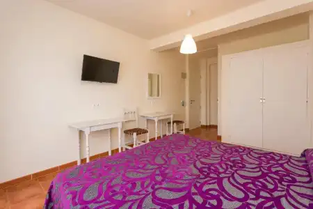Sol y Miel Hostal - 127