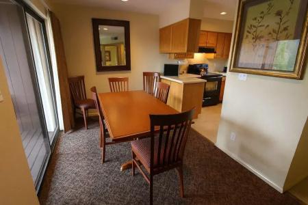 Crown Point Resort - 22