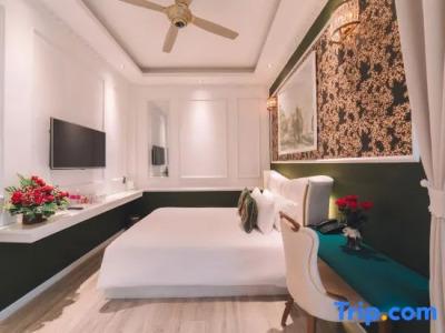 Dalat Boutique - 104