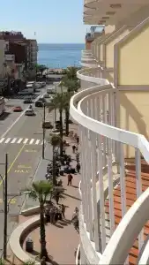 Helios Lloret - 27