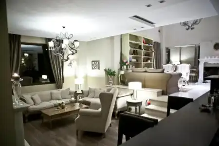 Melies Boutique - 3