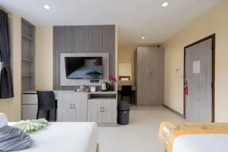 Square One Patong - 138